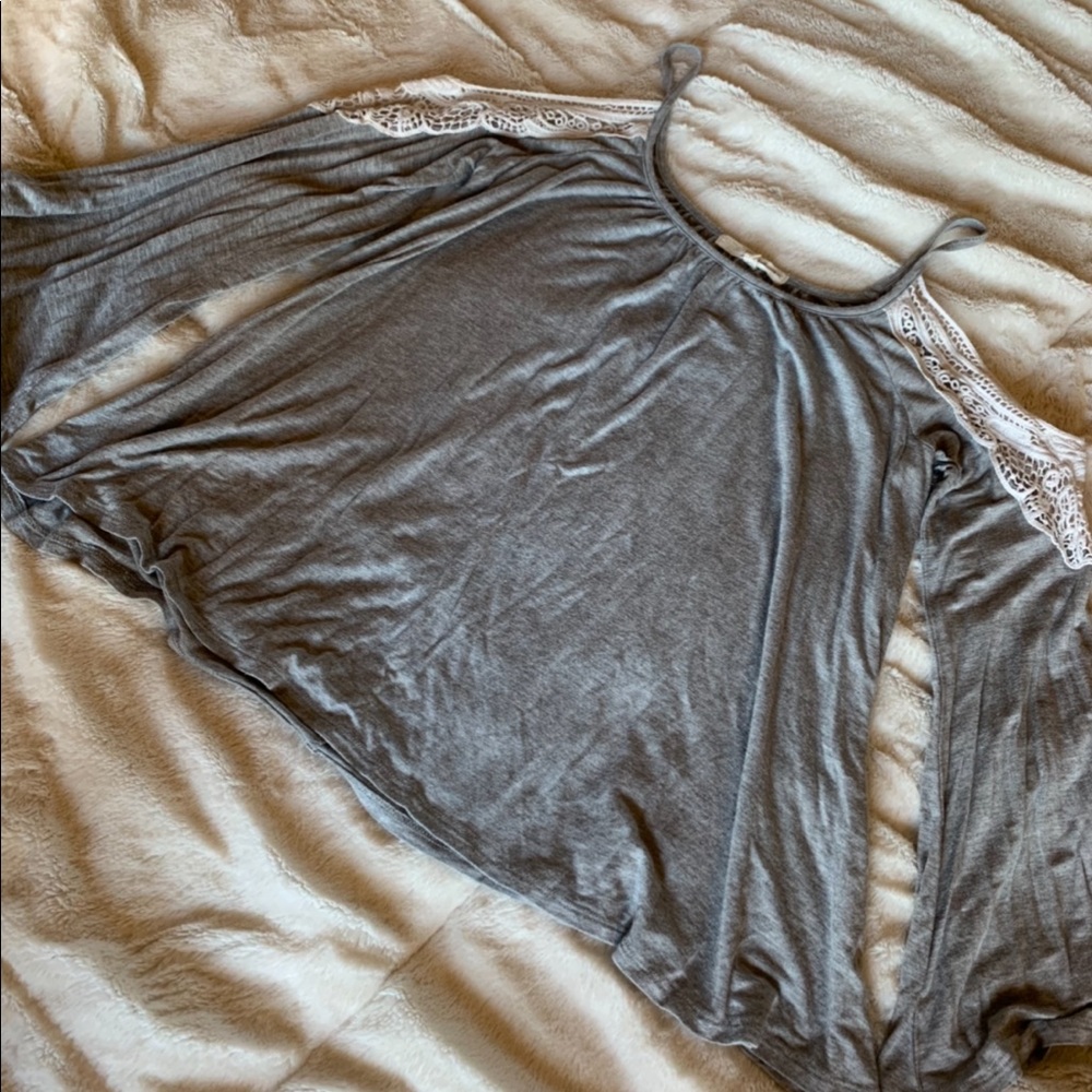 Soft long sleeve grey shirt